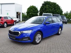 Blau Gebraucht 2022 Skoda Octavia Ambition Kombi | 18.780 € (Superpreis)