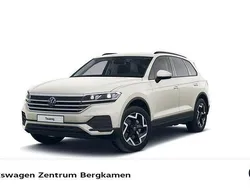 Beige Gebraucht 2024 VW Touareg SUV | 55.966 € (Guter Preis)
