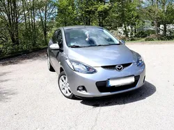 Silber Gebraucht 2010 Mazda 2 Kleinwagen | 4.700 € (Fairer Preis)
