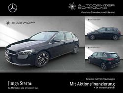 Lack kosmosschwarz Gebraucht 2024 Mercedes B180 Progressive Van / Kleinbus | 30.479 € (Guter Preis)
