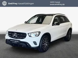 Weiß Gebraucht 2022 Mercedes GLC200 Night SUV | 39.650 € (Fairer Preis)