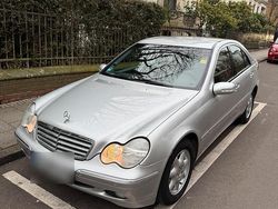 Silber Gebraucht 2001 Mercedes C180 Limousine | 3.990 € (Etwas zu teuer)