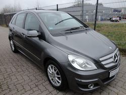 Grau Gebraucht 2010 Mercedes B160 Van / Kleinbus | 6.450 € (Fairer Preis)