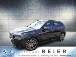 Saphirschwarz Gebraucht 2023 BMW iX1 Performance SUV | 51.930 €