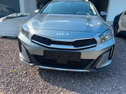 Grau Neu 2025 Kia XCeed SUV | 27.000 € (Fairer Preis)
