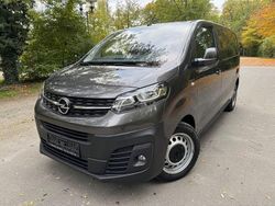 Grau Gebraucht 2024 Opel Vivaro Edition Van | 26.490 € (Superpreis)
