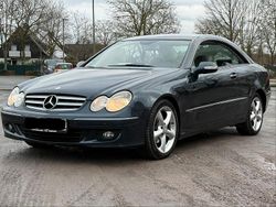 Schwarz Gebraucht 2006 Mercedes CLK220 Elegance Coupé | 4.899 € (Fairer Preis)