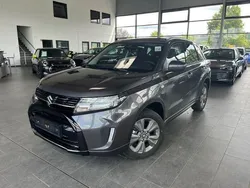 Titan dark gray metallic Gebraucht 2025 Suzuki Vitara Comfort SUV | 21.470 € (Guter Preis)