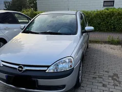 Silber Gebraucht 2003 Opel Corsa Limousine | 2.950 € (Teuer)