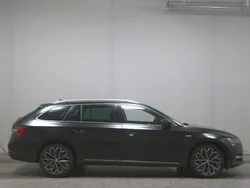 Schwarz Gebraucht 2022 Skoda Superb LAURIN & KLEMENT Kombi | 20.990 € (Guter Preis)