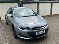 Silber Gebraucht 2013 Opel Astra Active Limousine | 3.700 € (Guter Preis)