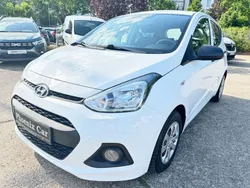 Weiß Gebraucht 2015 Hyundai i10 Classic Kleinwagen | 5.950 € (Fairer Preis)
