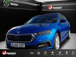 Raceblau met. raceblau met. Gebraucht 2023 Skoda Octavia Tour Kombi | 32.470 € (Teuer)