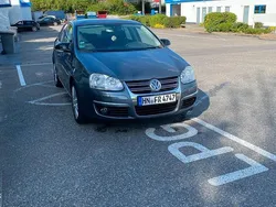 Grau Gebraucht 2008 VW Jetta Limousine | 4.000 € (Fairer Preis)
