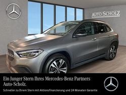 Grau Gebraucht 2022 Mercedes GLA250 Night SUV | 35.486 € (Etwas zu teuer)
