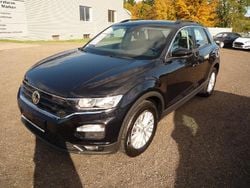 Deep black perleffekt Gebraucht 2017 VW T-Roc Basis SUV | 14.900 € (Fairer Preis)