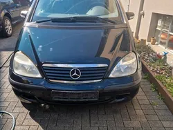 Schwarz Gebraucht 2004 Mercedes A170 Kleinwagen | 800 € (Guter Preis)