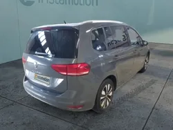 Grau Gebraucht 2024 VW Touran Move Van / Kleinbus | 33.749 € (Guter Preis)