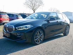 Black sapphire met. (metallic) Gebraucht 2023 BMW 120 M Sport Kleinwagen | 29.944 € (Fairer Preis)