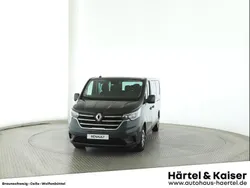 Kometengrau metallic (grau) (grau) Gebraucht 2023 Renault Trafic Van | 36.490 € (Fairer Preis)