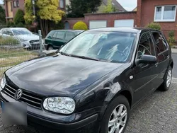 Schwarz Gebraucht 2003 VW Golf IV Kleinwagen | 2.000 € (Fairer Preis)