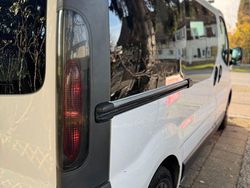 Weiß Gebraucht 2002 Opel Vivaro Van / Kleinbus | 4.250 € (Etwas zu teuer)
