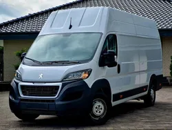 Weiss icy Gebraucht 2024 Peugeot Boxer Van | 29.800 € (Superpreis)