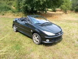 Schwarz Gebraucht 2003 Peugeot 206 CC Cabrio | 1.350 € (Guter Preis)