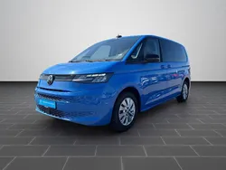 Medium blue metallic (metallic) Gebraucht 2022 VW Multivan Limousine | 42.190 € (Superpreis)