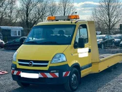Gelb Gebraucht 2006 Opel Movano Van | 14.500 €
