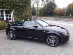 Schwarz Gebraucht 2002 Audi TT Roadster Design Cabrio | 7.550 € (Etwas zu teuer)