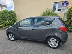Grau Gebraucht 2012 Opel Meriva Edition Van / Kleinbus | 5.000 € (Fairer Preis)