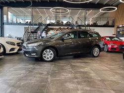 Grau Gebraucht 2017 Ford Focus Business Edition Kombi | 9.390 € (Fairer Preis)