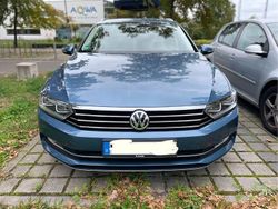 Blau Gebraucht 2015 VW Passat R-line Kombi | 15.900 € (Fairer Preis)