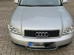 Silber Gebraucht 2001 Audi A4 Limousine | 5.499 €