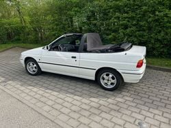 Weiß Gebraucht 1992 Ford Escort Cabriolet Cabrio | 4.100 €