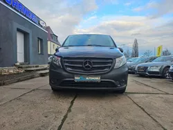 Schwarz Gebraucht 2019 Mercedes Vito Van / Kleinbus | 33.000 €