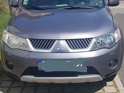 Grau Gebraucht 2008 Mitsubishi Outlander SUV | 5.800 €
