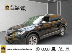 Deep black perleffekt Gebraucht 2024 VW Tiguan Allspace Life SUV | 38.444 € (Superpreis)