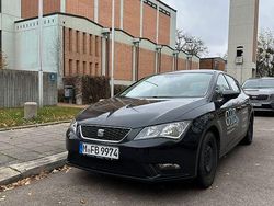 Schwarz Gebraucht 2013 Seat Leon Style Limousine | 5.950 € (Fairer Preis)