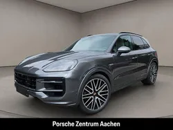 Quarzitgraumetallic Gebraucht 2025 Porsche Cayenne SUV | 122.900 €