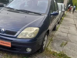 Blau Gebraucht 2002 Renault Scénic Van / Kleinbus | 590 € (Superpreis)