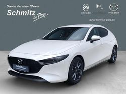 Weiss Gebraucht 2024 Mazda 3 Exclusive-Line Limousine | 26.499 € (Fairer Preis)