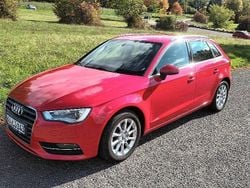 Rot Gebraucht 2015 Audi A3 Attraction Limousine | 10.900 € (Fairer Preis)