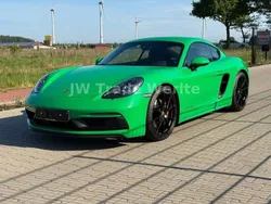 Grün Gebraucht 2020 Porsche Cayman Coupé | 89.999 € (Fairer Preis)