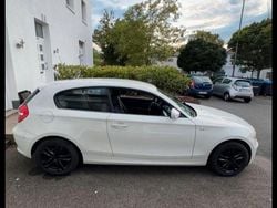 Weiß Gebraucht 2011 BMW 116 Kleinwagen | 4.800 € (Fairer Preis)