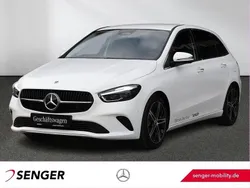 Weiß Gebraucht 2025 Mercedes B200 Progressive Van / Kleinbus | 35.780 € (Teuer)