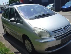 Silber Gebraucht 2004 Citroën Xsara Picasso Van / Kleinbus | 1.795 € (Etwas zu teuer)