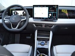 Schwarz Gebraucht 2024 VW Tiguan IQ Drive SUV | 49.149 €