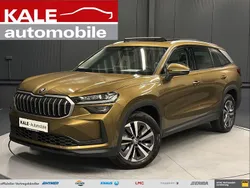 Gold metallic (bronx gold metallic) Gebraucht 2024 Skoda Kodiaq Selection SUV | 47.890 € (Fairer Preis)